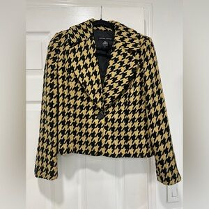 New York & Company Women's Black and Gold Patterned Blazer